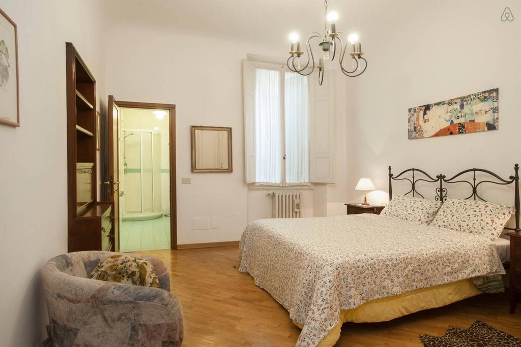 Firenze Suite Pokoj fotografie